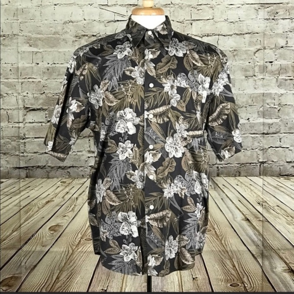 Floral Hawaiian Men's Shirt St. John's Bay Size M
